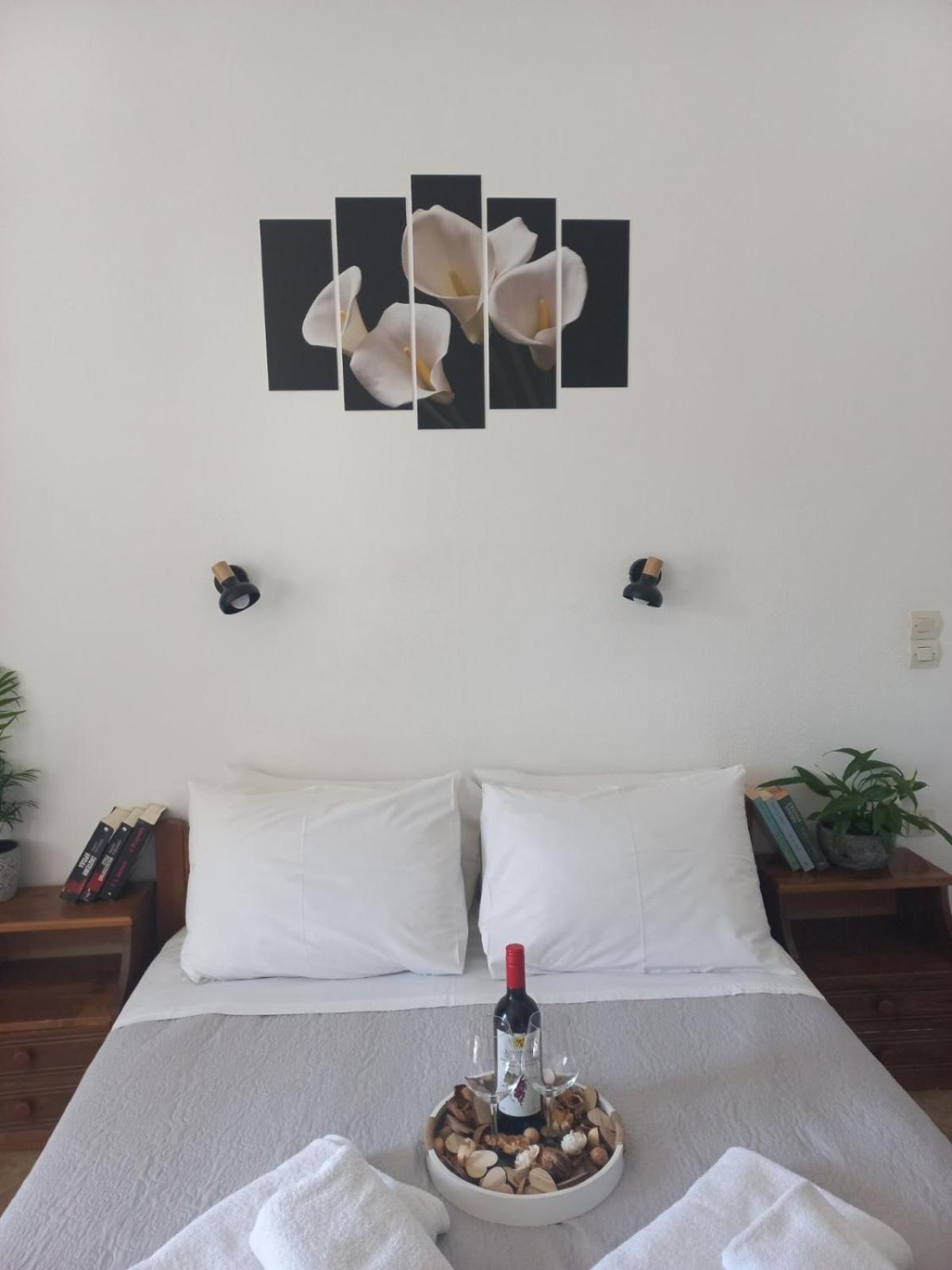 Happy Days Apartment Agia Galini  Ngoại thất bức ảnh